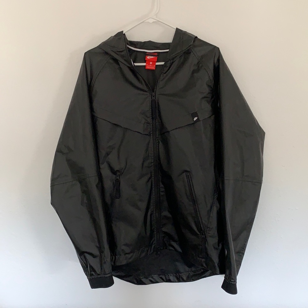 Nike Quick Strike Rain Jacket Size Medium